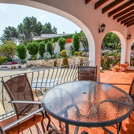 Susana - Lovely Detached In *