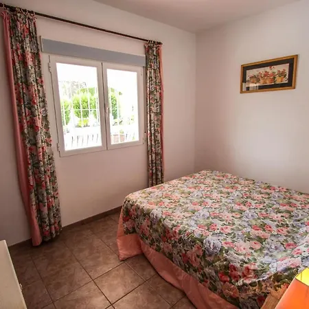 Susana - Lovely Detached In Villa Moraira