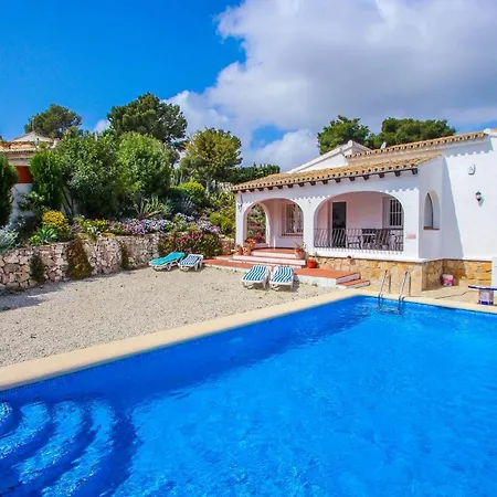 Susana - Lovely Detached In Villa Moraira